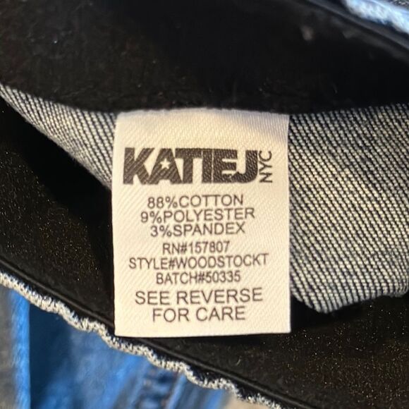 Katie J NYC Classic Blue Denim Bootcut Pull On Jeans - Size 12 - Picture 4 of 5
